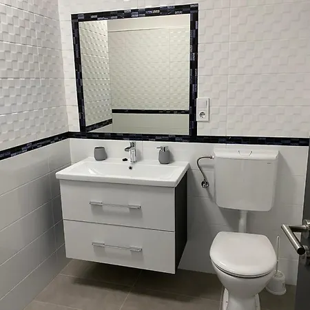 Napsugar Apartmanhaz *